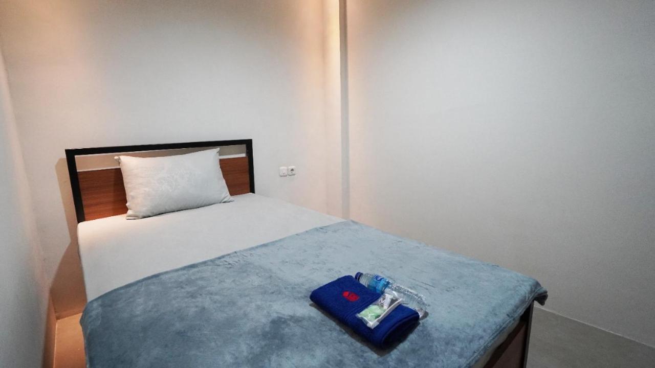 Hostel 18 Pasangan Butuh Surat Nikah 万隆 外观 照片